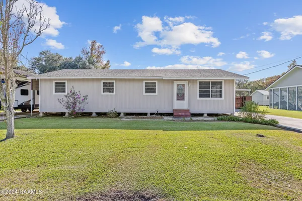 $145,000 | 903 South Shireview Circle, Abbeville, LA 70510