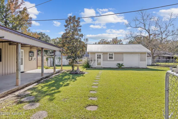$145,000 | 903 South Shireview Circle, Abbeville, LA 70510