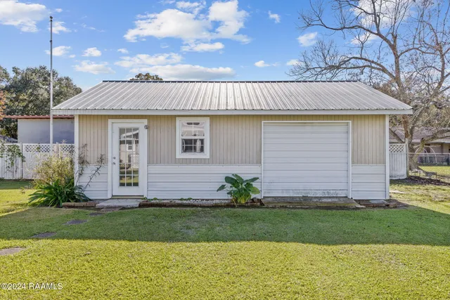 $145,000 | 903 South Shireview Circle, Abbeville, LA 70510