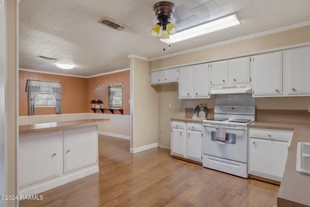 $145,000 | 903 South Shireview Circle, Abbeville, LA 70510