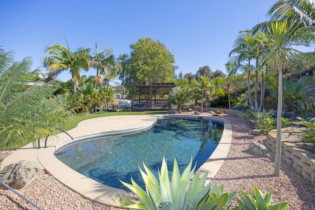 3630 Blue Bird Canyon Road Vista, CA 92084 - Photo 16 of 31 Privacy