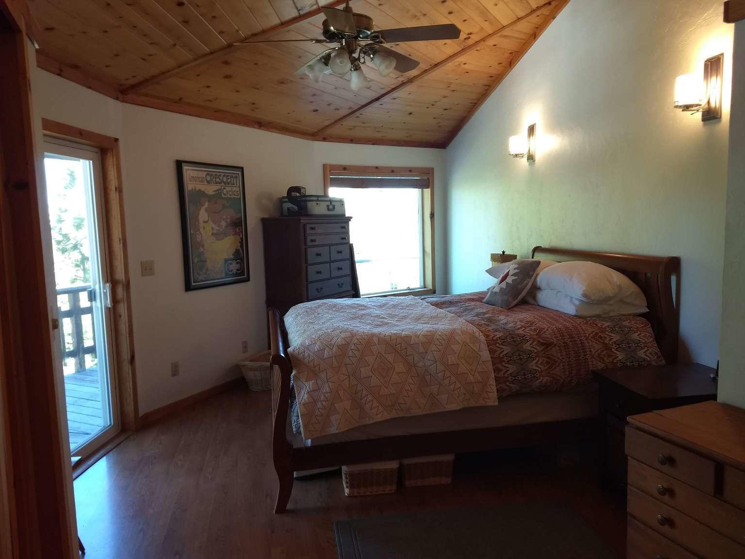 2032 Hyatt Prairie Road Ashland, OR 97520 - Photo 9 of 18 10