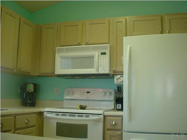 1094 Brownfield Road Pensacola, FL 32526 - Photo 10 of 22 built-in microwave