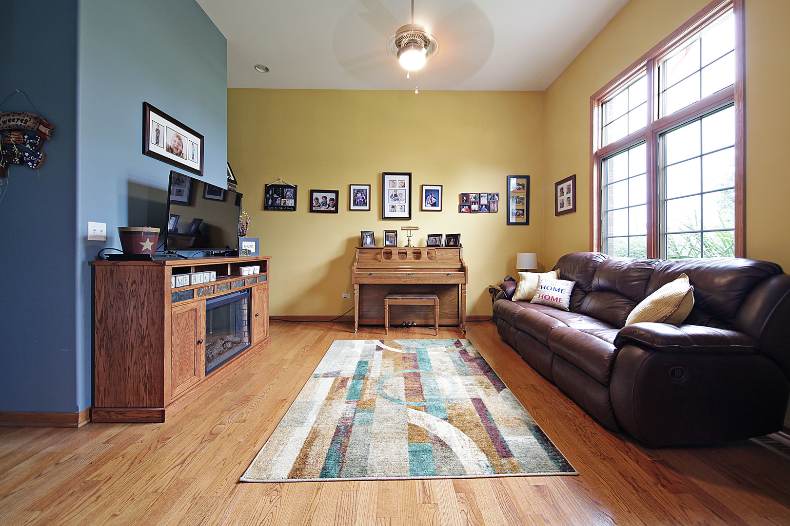 4420 West Shabbona Road Morris, IL 60450 - Photo 7 of 31 a living room with furniture and a wooden floor