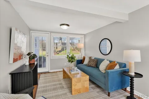 $399,900 | 339 Bogey Lane, St. Louis, MO 63122