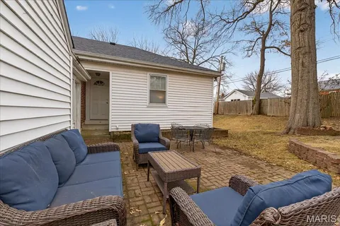 $399,900 | 339 Bogey Lane, St. Louis, MO 63122