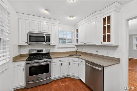 $435,000 | 339 Bogey Lane, St. Louis, MO 63122