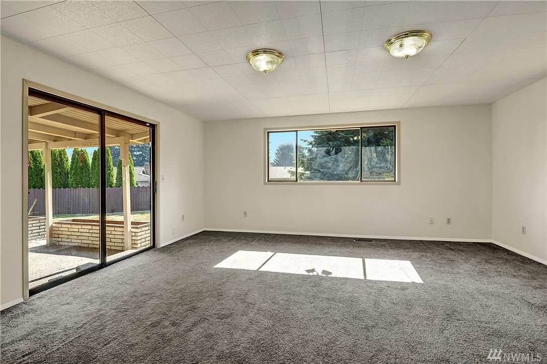 15832 Southeast 171st Street Renton, WA 98058 - Photo 14 of 23 Gallery Image 14