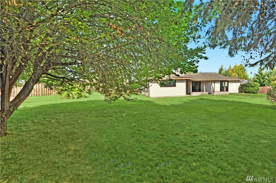 15832 Southeast 171st Street Renton, WA 98058 - Photo 3 of 23 Gallery Image 3