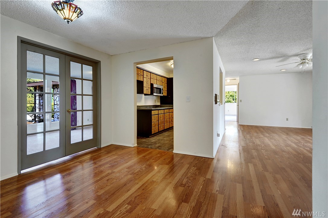 15832 Southeast 171st Street Renton, WA 98058 - Photo 10 of 23 Gallery Image 10