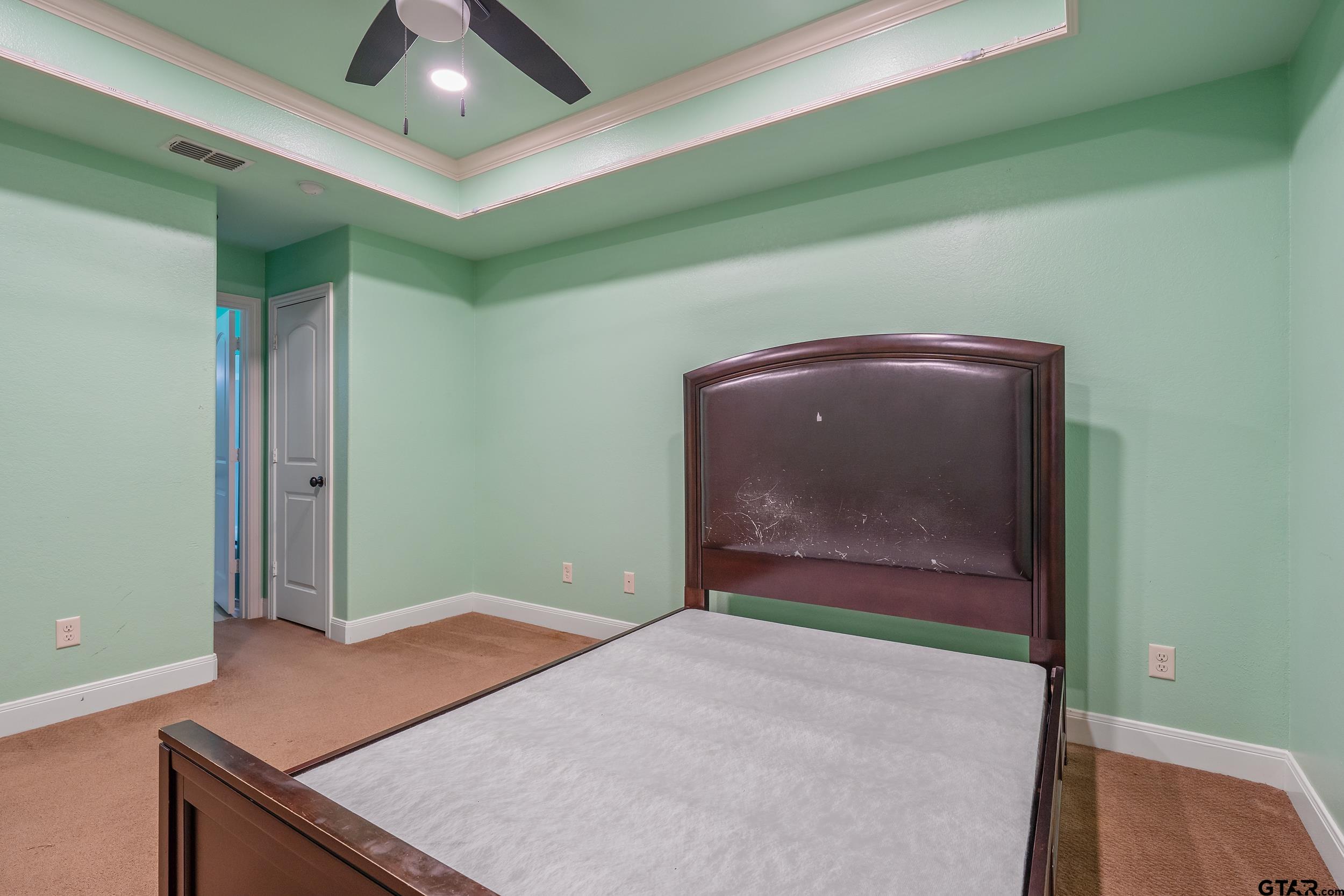 3072 Yasmeen Circle Flint, TX 75762 - Photo 18 of 26 a room with closet