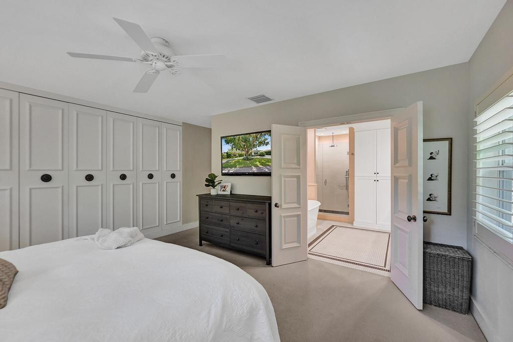 20 Minnetonka Road Fort Lauderdale, FL 33308 - Photo 16 of 35 Primary suite with built-in closets