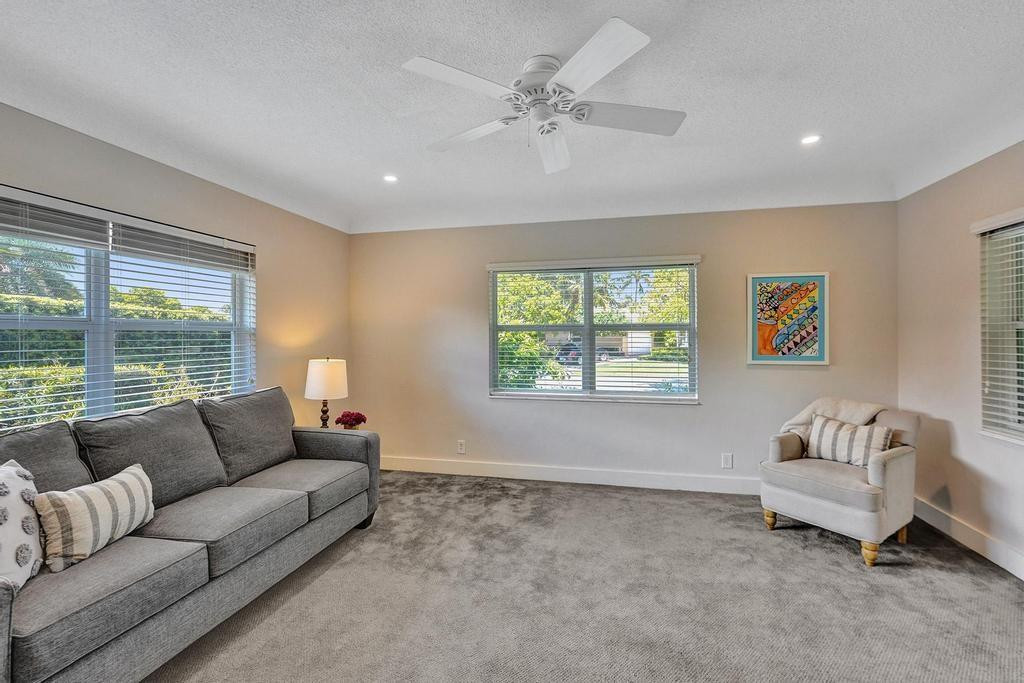 20 Minnetonka Road Fort Lauderdale, FL 33308 - Photo 21 of 35 Third en-suite bedroom is very large