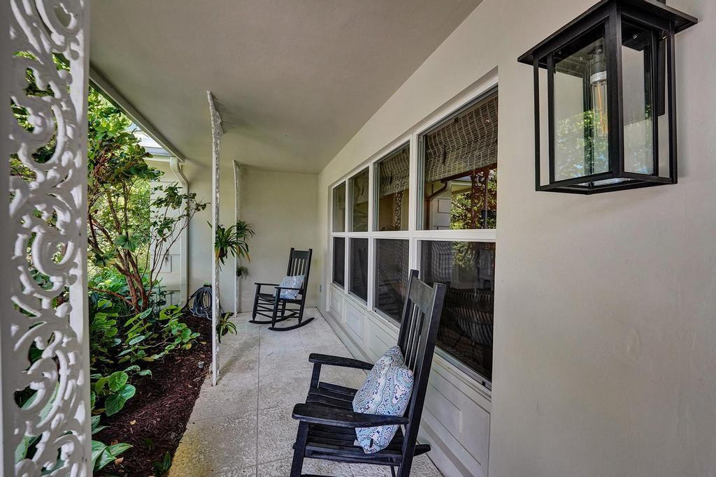 20 Minnetonka Road Fort Lauderdale, FL 33308 - Photo 28 of 35 Sweet shaded front porch