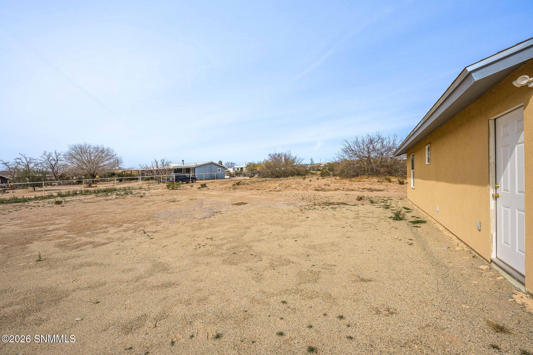 2013 Rocca Seca Road Las Cruces, NM 88012 - Photo 18 of 36 25-web-or-mls-Snappin Homes (RoccaSecca2