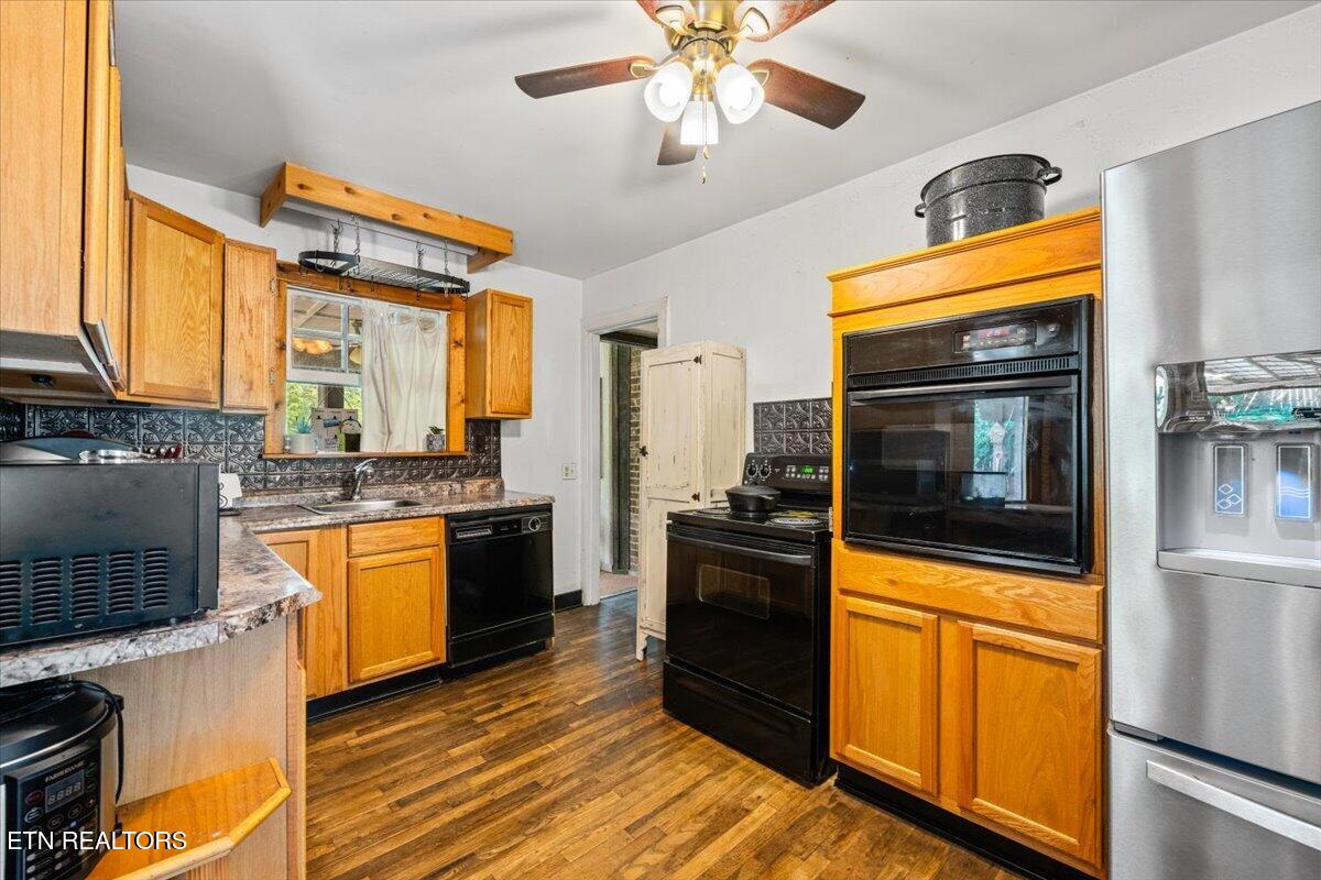524 Park Road Caryville, TN 37714 - Photo 12 of 58 14-524 Park Rd