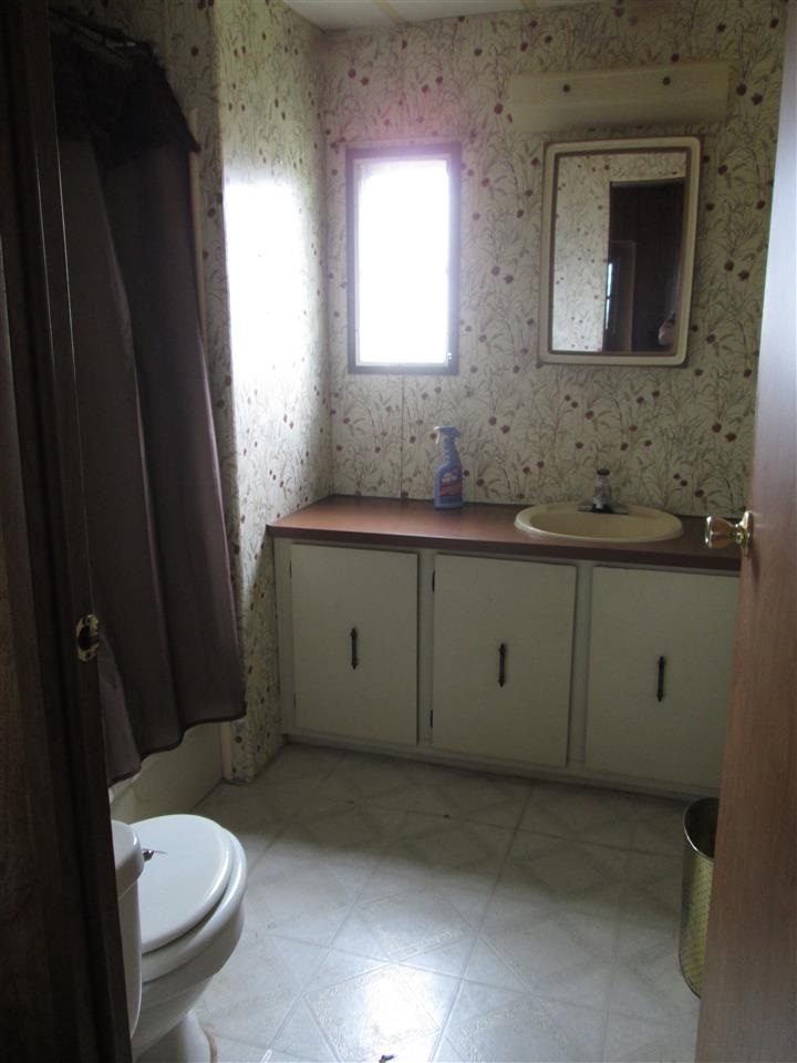 3990 West Shady Side Road Angola, IN 46703 - Photo 7 of 8 Gallery Image 7