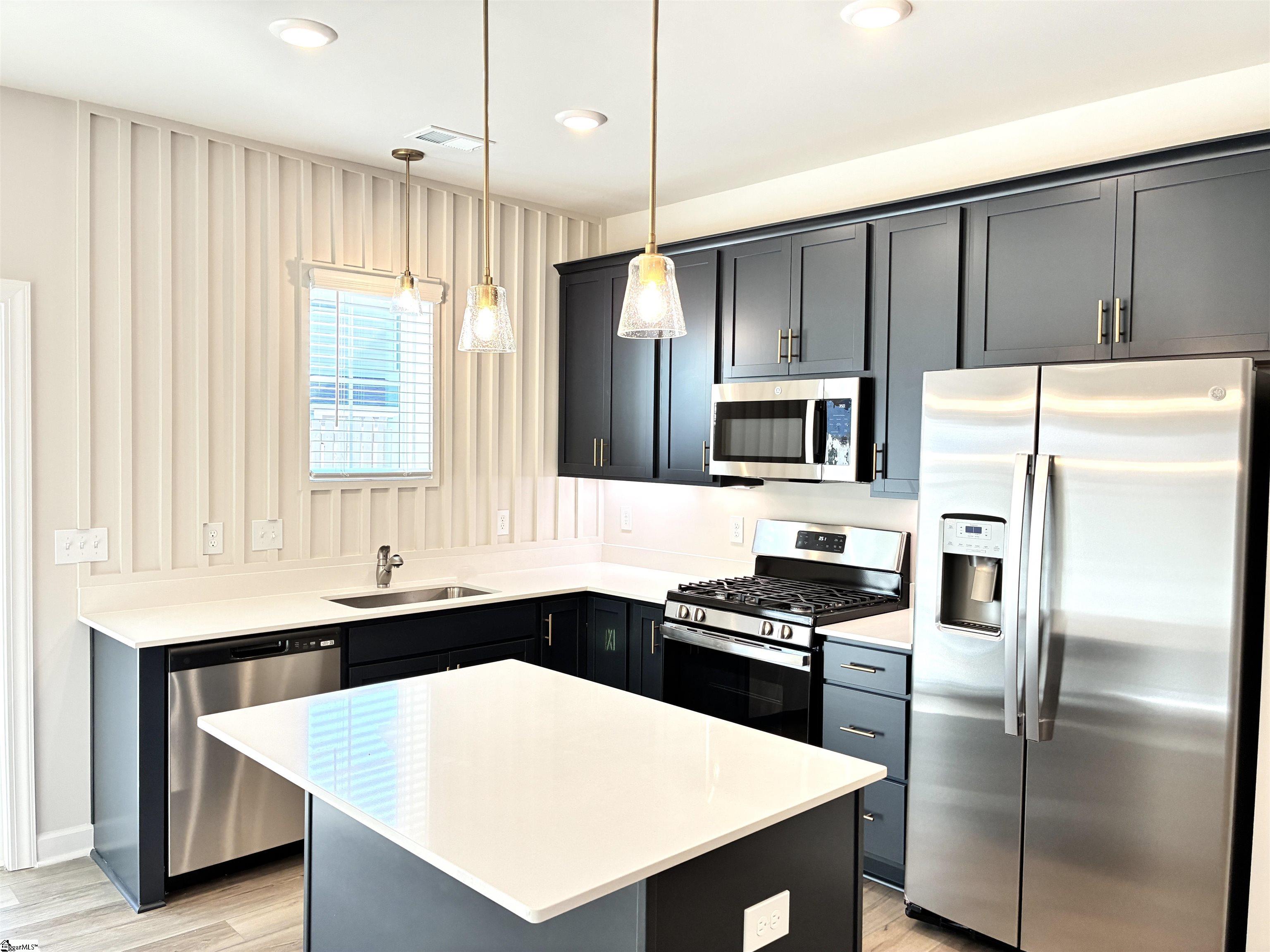 217 Crimson Tree Court Greenville, SC 29607 - Photo 2 of 21