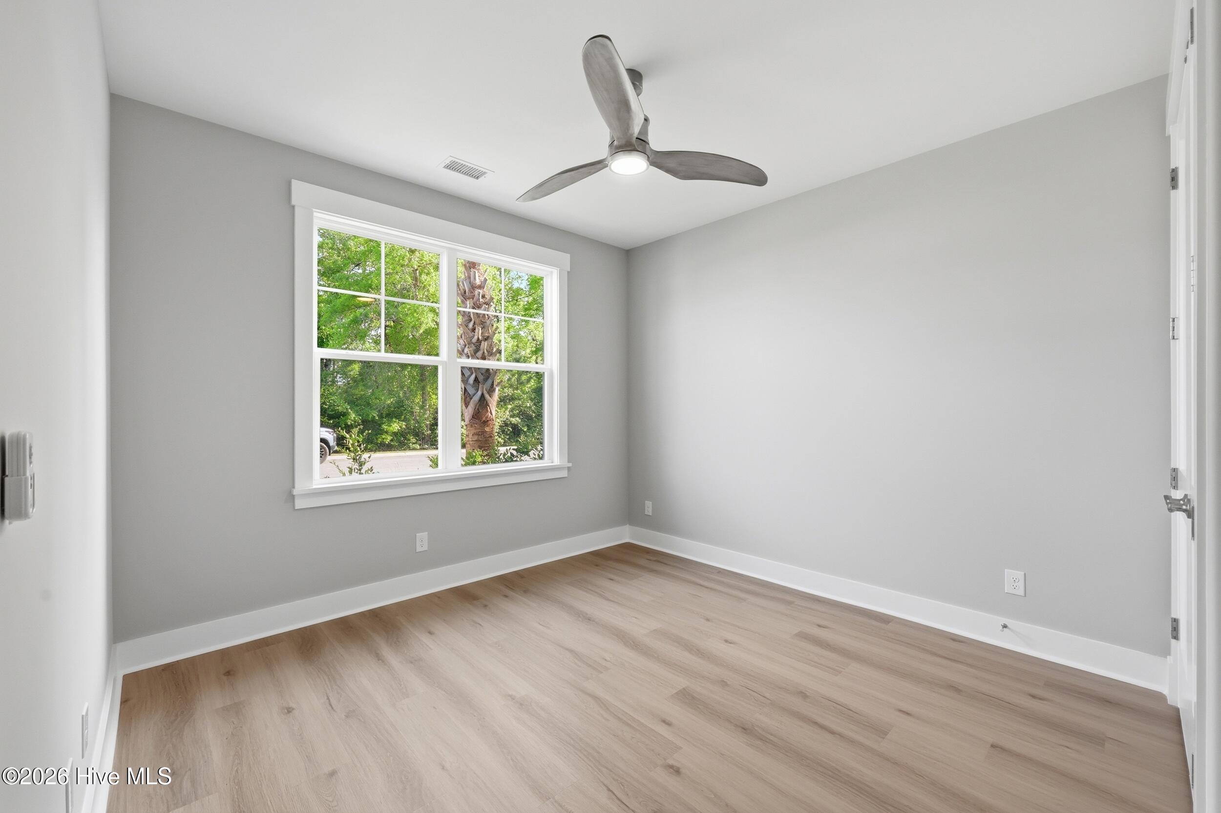 2006 Indigo Cv Way Calabash, NC 28467 - Photo 18 of 27 12_des_4270