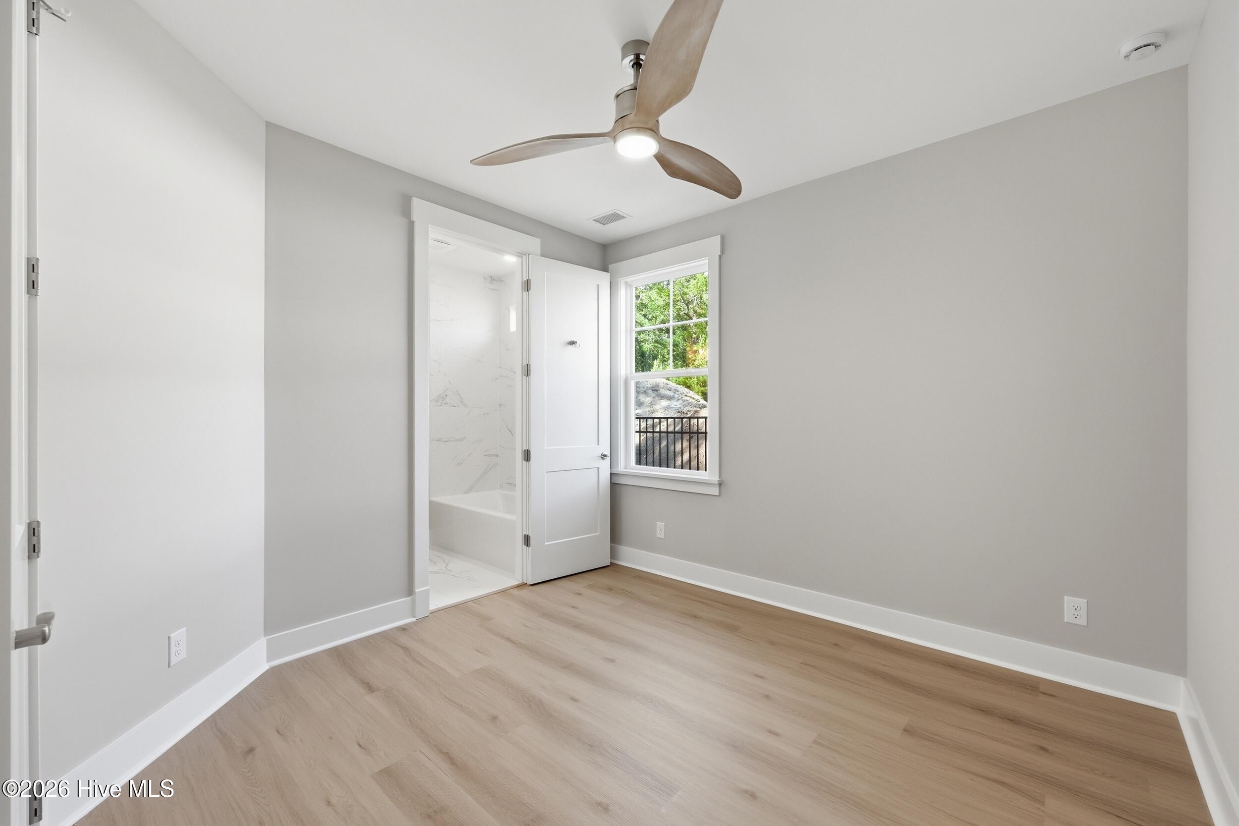 2006 Indigo Cv Way Calabash, NC 28467 - Photo 20 of 27 30_des_4365