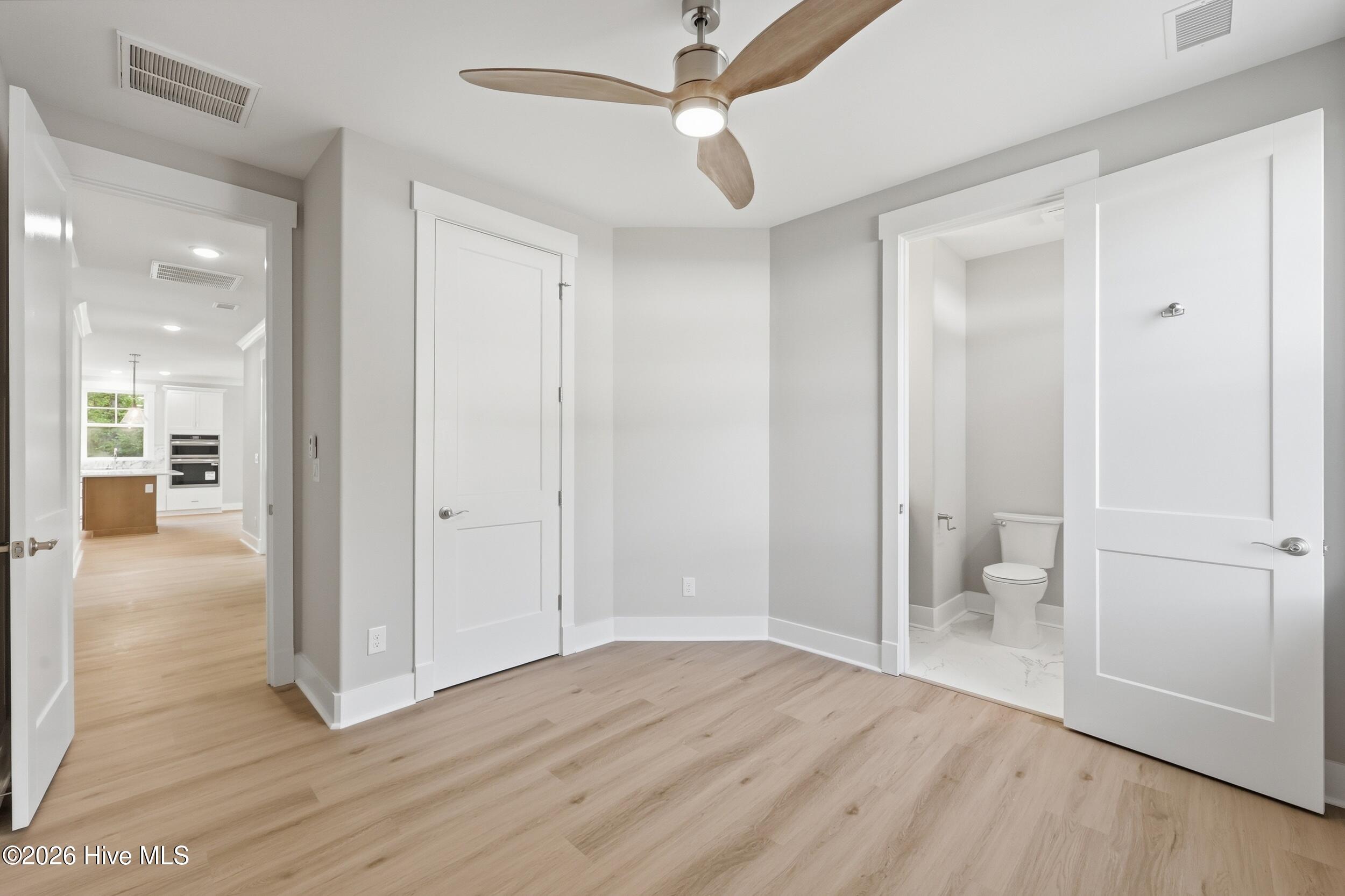 2006 Indigo Cv Way Calabash, NC 28467 - Photo 21 of 27 31_des_4370