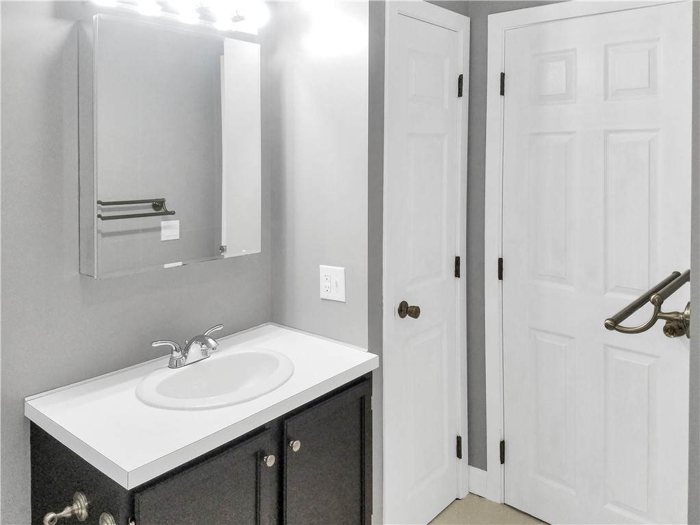 25 Reed Street, Unit 17 Warwick, RI 02886 - Photo 9 of 20 Gallery Image 9