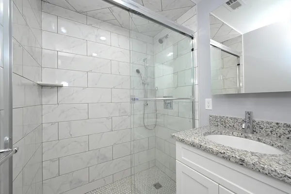 $2,750 | 245 Elm Street, Unit 203, Braintree, MA 02184