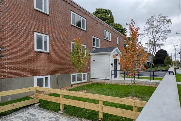 $2,750 | 245 Elm Street, Unit 203, Braintree, MA 02184