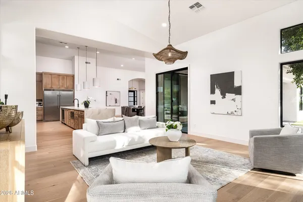 $2,750,000 | 10228 North 55th Place, Paradise Valley, AZ 85253