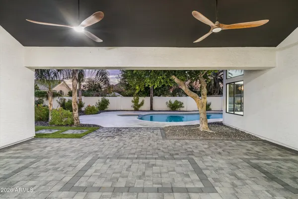 $2,750,000 | 10228 North 55th Place, Paradise Valley, AZ 85253