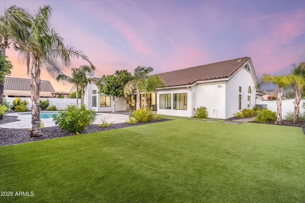 $2,750,000 | 10228 North 55th Place, Paradise Valley, AZ 85253