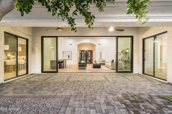 $2,750,000 | 10228 North 55th Place, Paradise Valley, AZ 85253