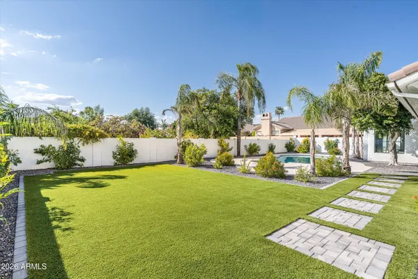 $2,750,000 | 10228 North 55th Place, Paradise Valley, AZ 85253