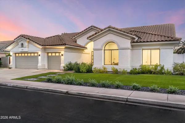 $2,750,000 | 10228 North 55th Place, Paradise Valley, AZ 85253