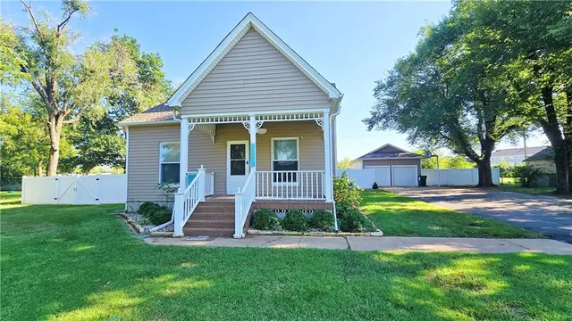$225,000 | 324 West 23rd Street, Fort Scott, KS 66701
