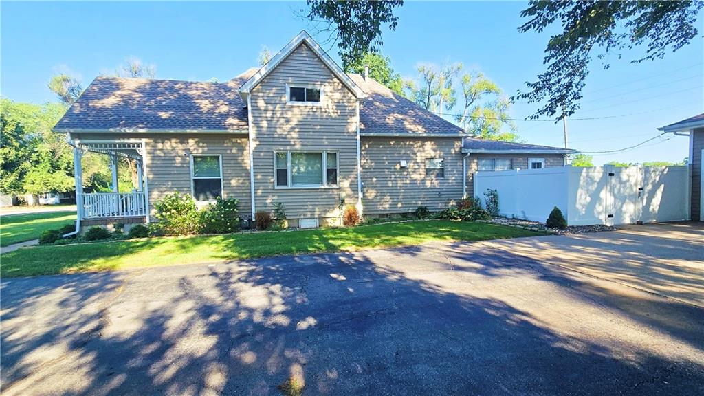 324 West 23rd Street Fort Scott, KS 66701 - Photo 8 of 62