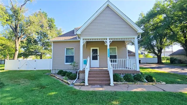 $225,000 | 324 West 23rd Street, Fort Scott, KS 66701