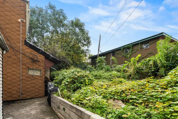$1,050,000 | 350-354 East 193rd Street | Fordham
