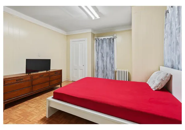 $1,050,000 | 350-354 East 193rd Street | Fordham