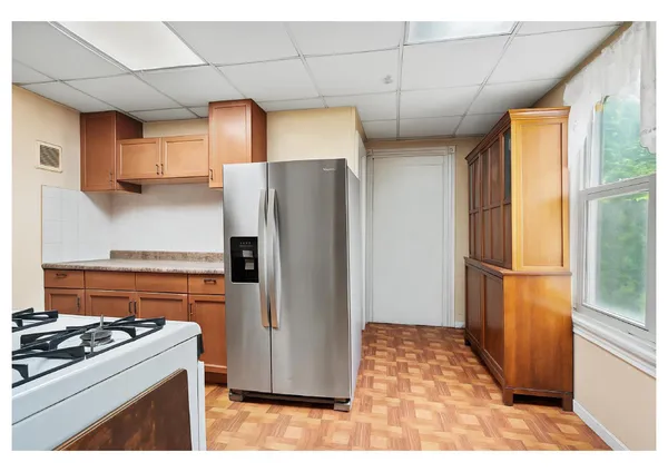 $1,050,000 | 350-354 East 193rd Street | Fordham