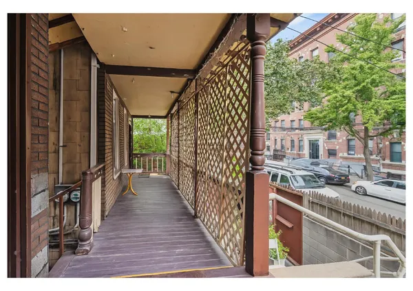 $1,050,000 | 350-354 East 193rd Street | Fordham