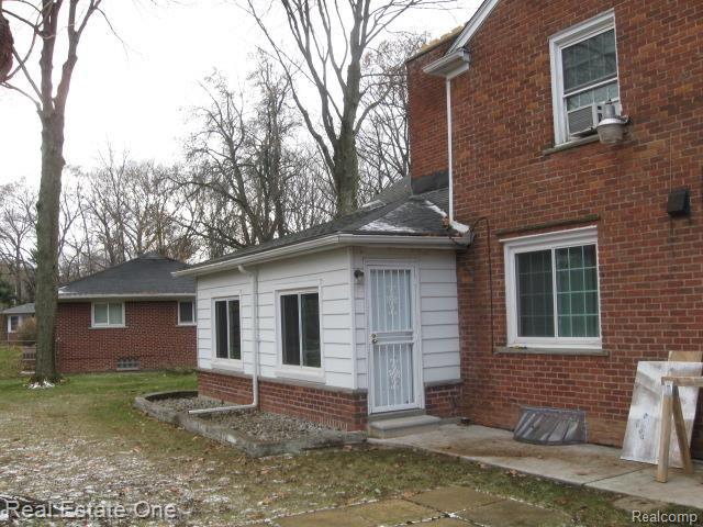 16550 Ridge Road Detroit, MI 48219 - Photo 5 of 17