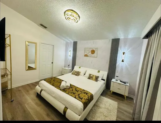 $430,000 | 16629 Rolling Green Drive, Clermont, FL 34714