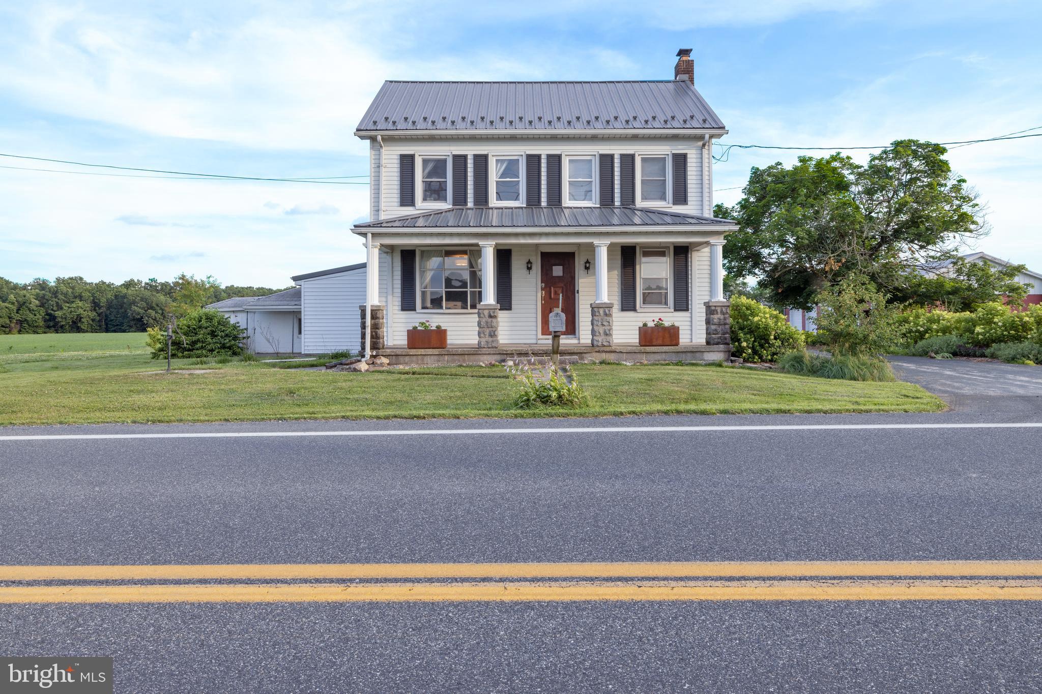 3491 Hanover Road Gettysburg, PA 17325 - Photo 1 of 47 Welcome Home! Front View of House