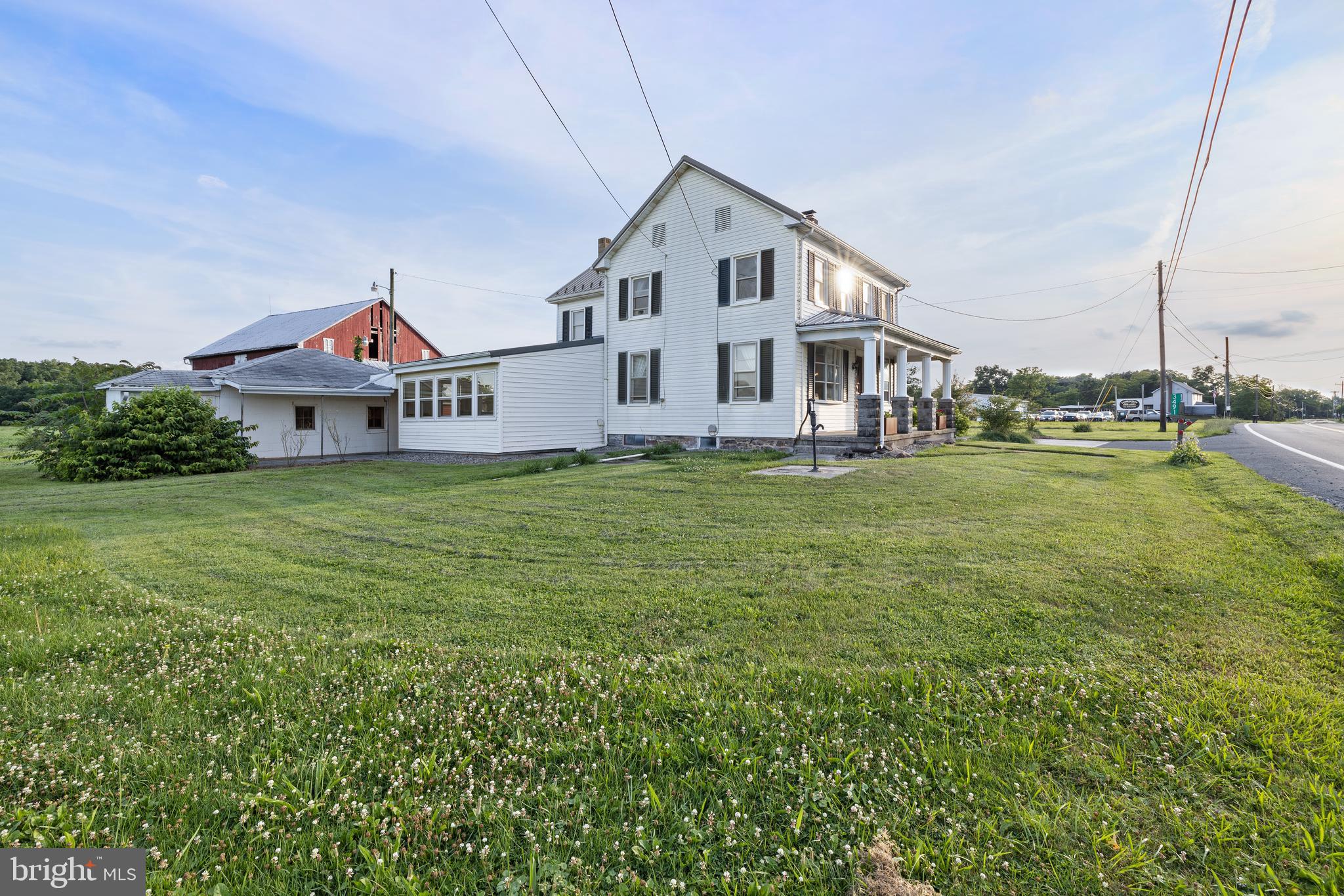 3491 Hanover Road Gettysburg, PA 17325 - Photo 2 of 47 Left Side View of House