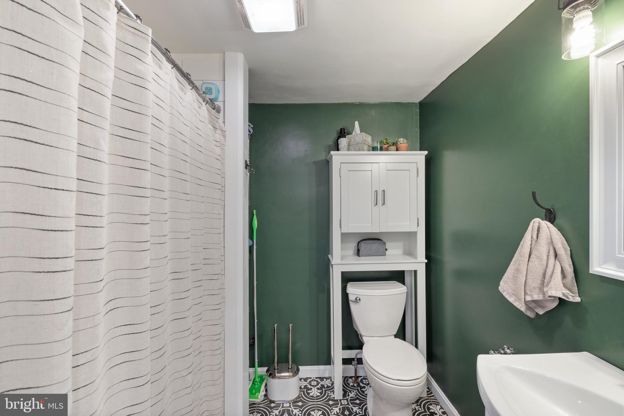 3491 Hanover Road Gettysburg, PA 17325 - Photo 29 of 47 Main Floor Full Bath