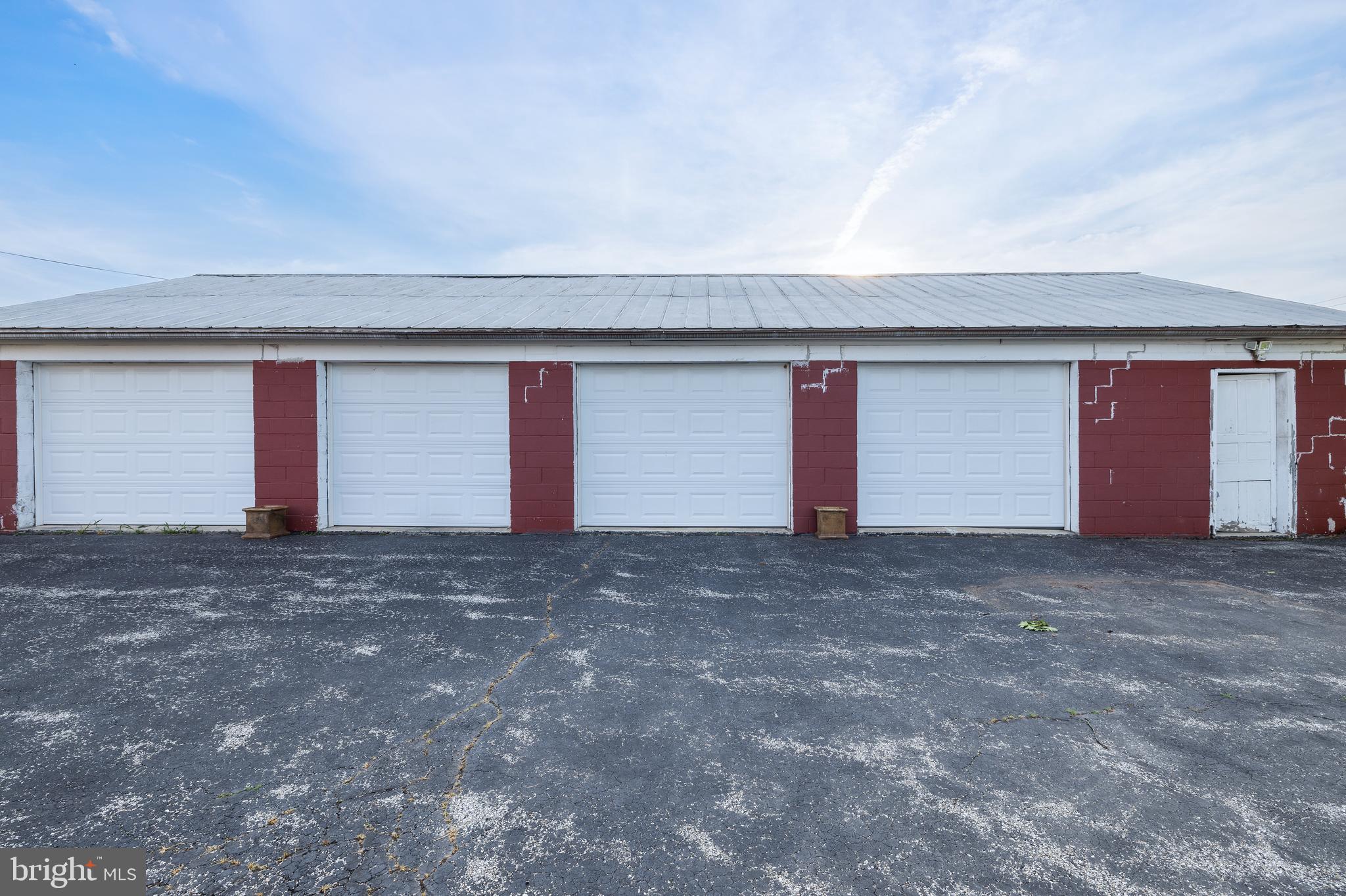 3491 Hanover Road Gettysburg, PA 17325 - Photo 5 of 47 4 Bay Detached Garage