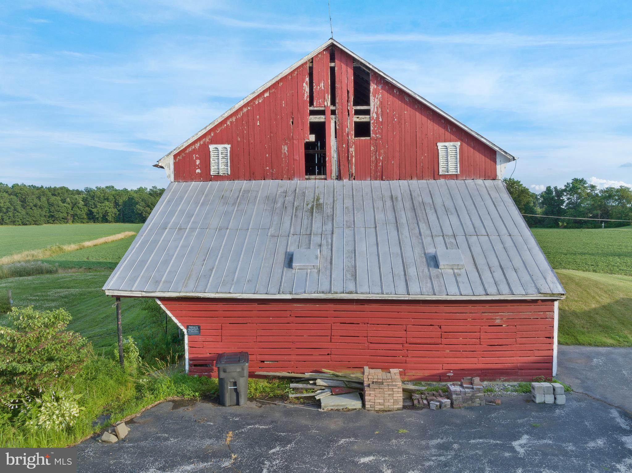 3491 Hanover Road Gettysburg, PA 17325 - Photo 7 of 47 Front view of Bank Barn from Driveway