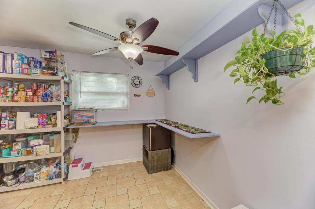 105 Queenswood Road Bolingbrook, IL 60440 - Photo 8 of 22