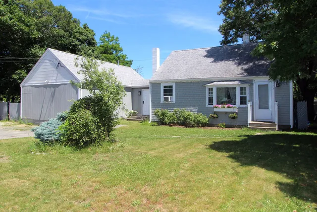 $675,000 | 72 Grove Street, Hyannis, MA 02601
